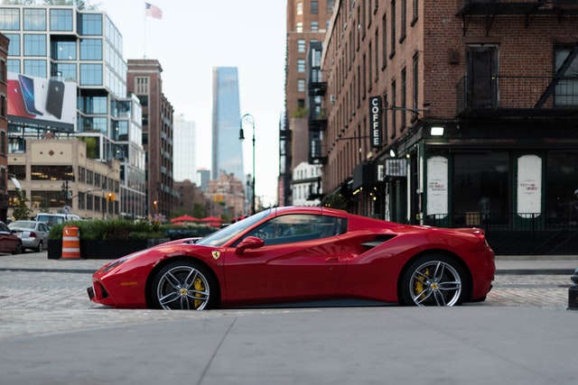 Ferrari in de stad